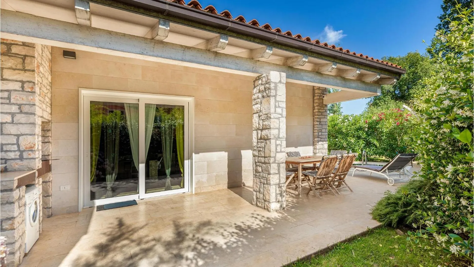 Beautiful Home In Fazana With Wifi