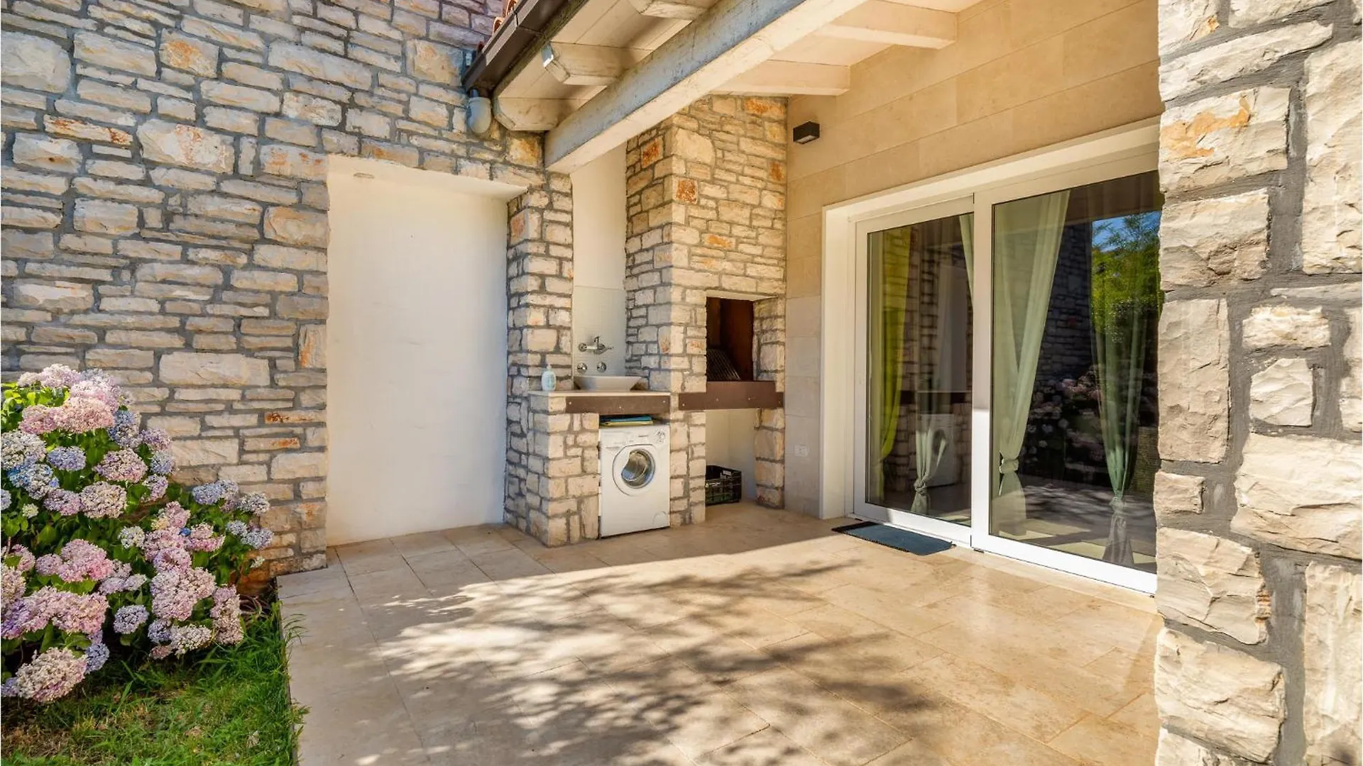 Beautiful Home In Fazana With Wifi 0*,  Croatia